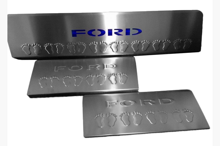 Ford Transit 2014– Tröskelskydd LED-blå (3 st, rostfritt) Image
