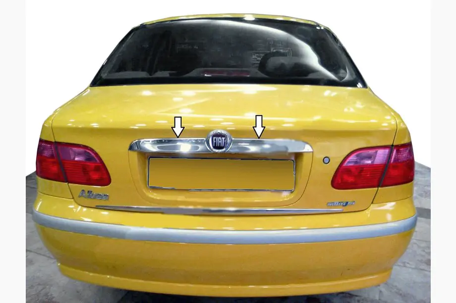 Fiat Albea 2002–2012 Kromlist ovanför registreringsskylten (rostfritt stål) Foto 1