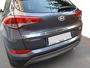 Hyundai Tucson TL 2016–2021 Kromlist ovanför registreringsskylten (2015–2018, övre, bred, rostfritt stål) foto 1