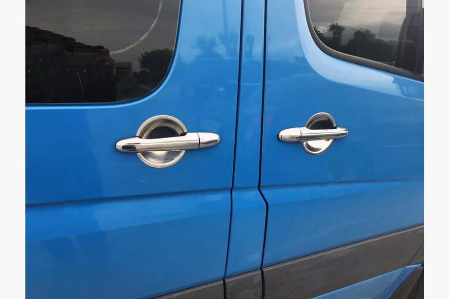 Volkswagen Crafter 2006–2016 Kromskydd under dörrhandtag (4 st, rostfritt) Image