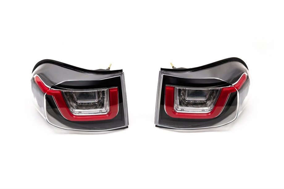 Toyota FJ Cruiser 2006–2022 Baklyktor i Range Rover-design (set) Image