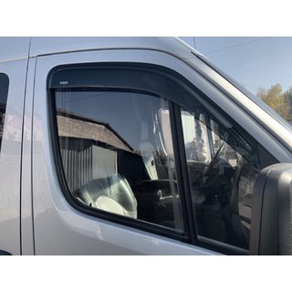 Självhäftande fönsterdeflektorer (2 st, Niken) foto 1