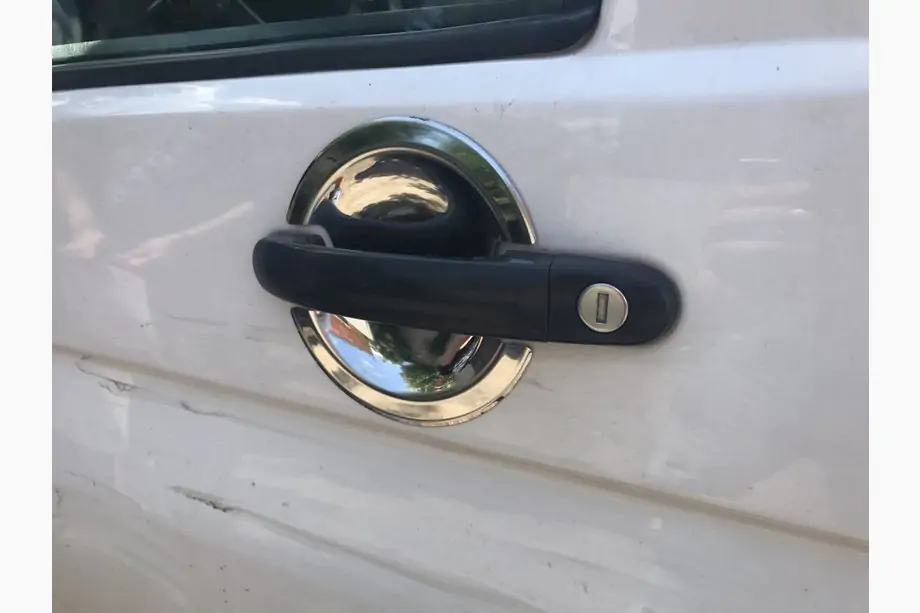 Volkswagen T5 2010–2015 Skydd under dörrhandtag (rostfritt stål) Foto 4