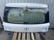 Toyota Land Cruiser 200 2007–2021 Övre baklucka 2016+ vit (begagnad, original) foto 1