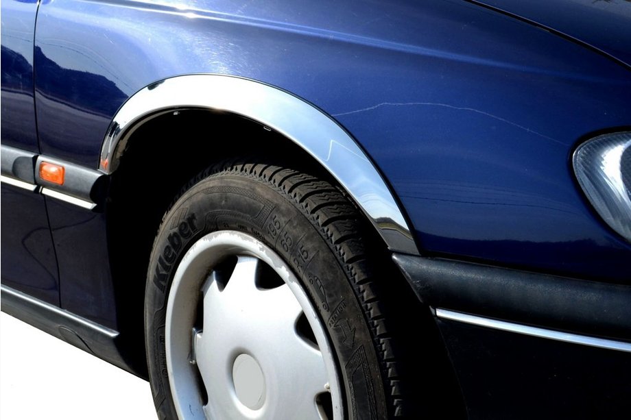 Opel Omega B 1994–2003 Hjulhuslister (4 st, rostfritt stål) Foto 1