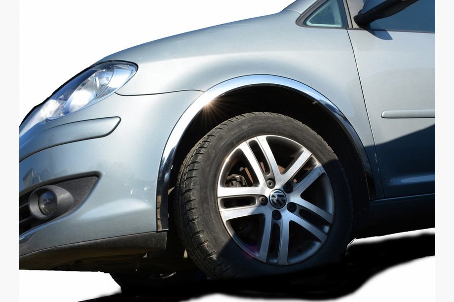 Volkswagen Touran 2003–2010 Hjulhuslister (4 st, rostfritt stål) 2003–2006 Image