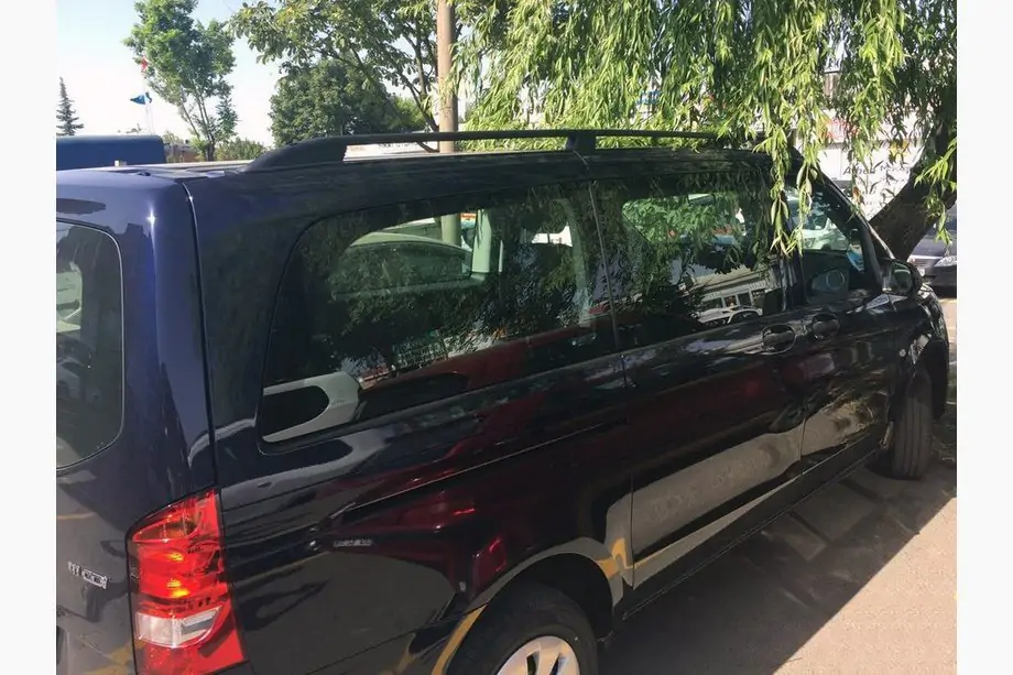 Mercedes Viano 2004–2014 Svarta takrails Skyport (massiv metall) Image