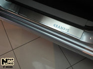 Mitsubishi Grandis 2003–2011 Instegslister Nataniko (2 st, rostfritt stål) Premium - 3M tejp, 0,8 mm foto 1