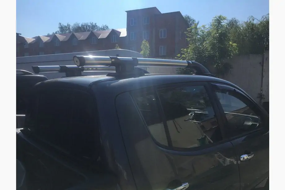 Mitsubishi L200 2006–2015 Svarta takrails med tvärbalkar Foto 2