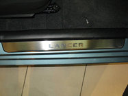 Mitsubishi Lancer 9 2004–2008 Instegslister Nataniko (4 st, rostfritt stål) Nataniko Premium instegsskydd (4 st, rostfritt stål) foto 1