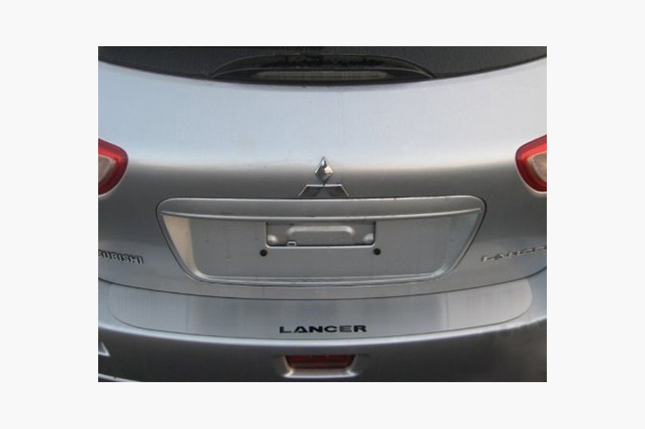Mitsubishi Lancer X 2008– Lastskydd till bakre stötfångare utan bockning SW Nataniko (rostfritt stål) Image