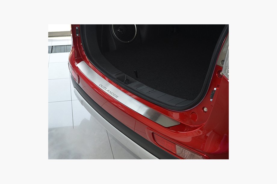 Mitsubishi Outlander 2012–2021 Bakre stötfångarskydd Nataniko (rostfritt stål) Image