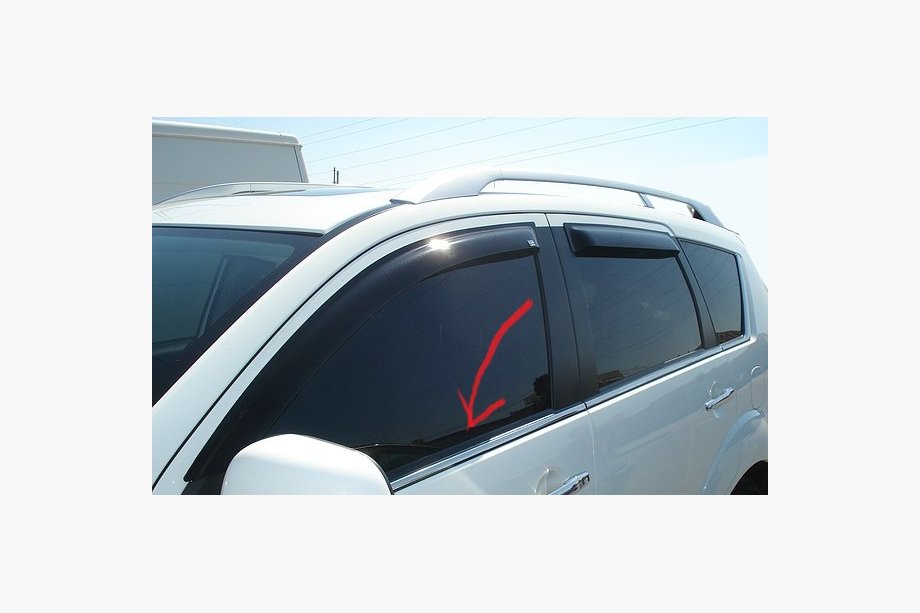 Mitsubishi Outlander 2006–2012 Kromade fönsterlister Image