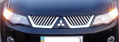 Mitsubishi Outlander 2006–2012 Grillister (2006-2010, rostfritt) foto 1