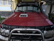 Nissan Patrol Y61 1997–2011 Motorhuvsdeflektor 1997-2004 (VIP) foto 1