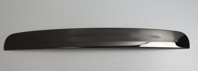 Nissan Qashqai 2010–2014 List ovanför registreringsskylten svart krom (rostfritt) foto 1