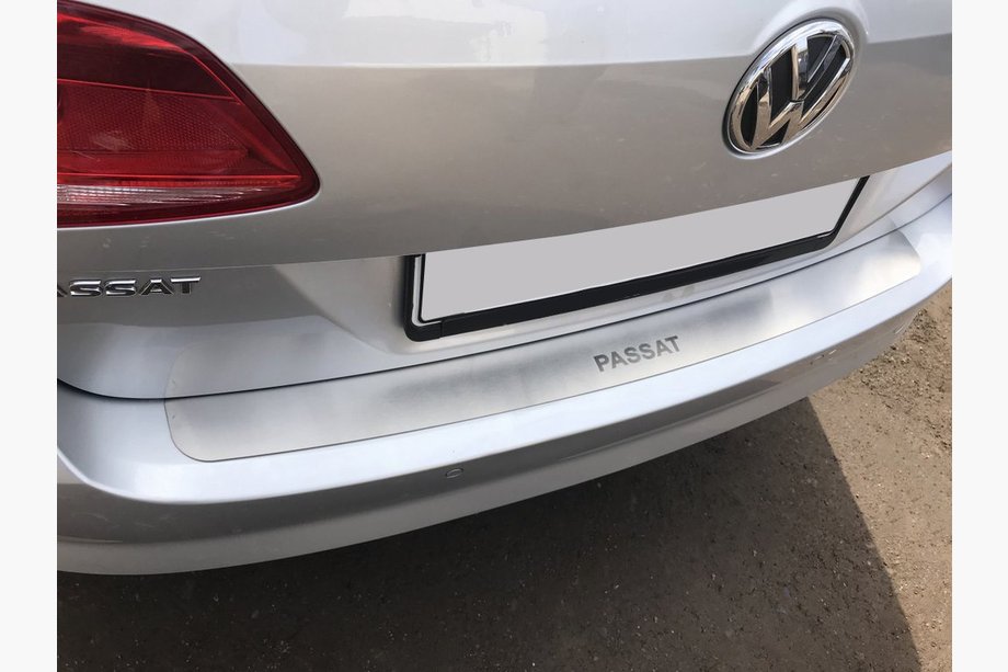 Volkswagen Passat B7 2012–2015 Bakre stötfångarskydd Nataniko (rostfritt stål) Image