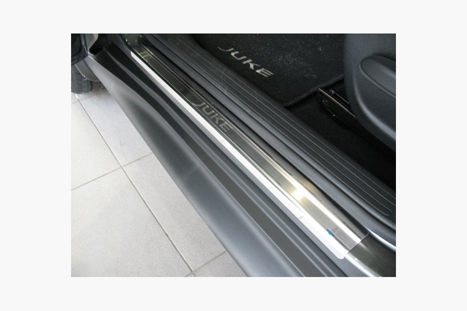 Nissan Juke 2010–2019 Instegslister Nataniko (4 st, rostfritt stål) Standard – Lohmann monteringstejp, 0,5 mm Image
