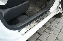 Nissan Micra K13 2011–2016 Natanika Premium instegsskydd (4 st, rostfritt stål) foto 1