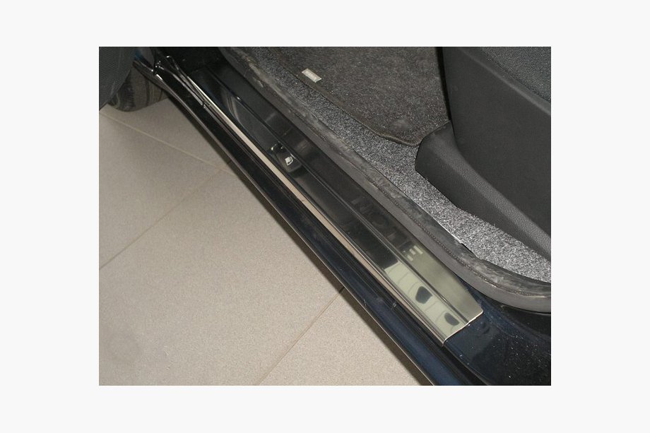 Nissan Note 2004–2012 Instegslister Nataniko (4 st, rostfritt stål) Premium – 3M-tejp, 0,8 mm Image