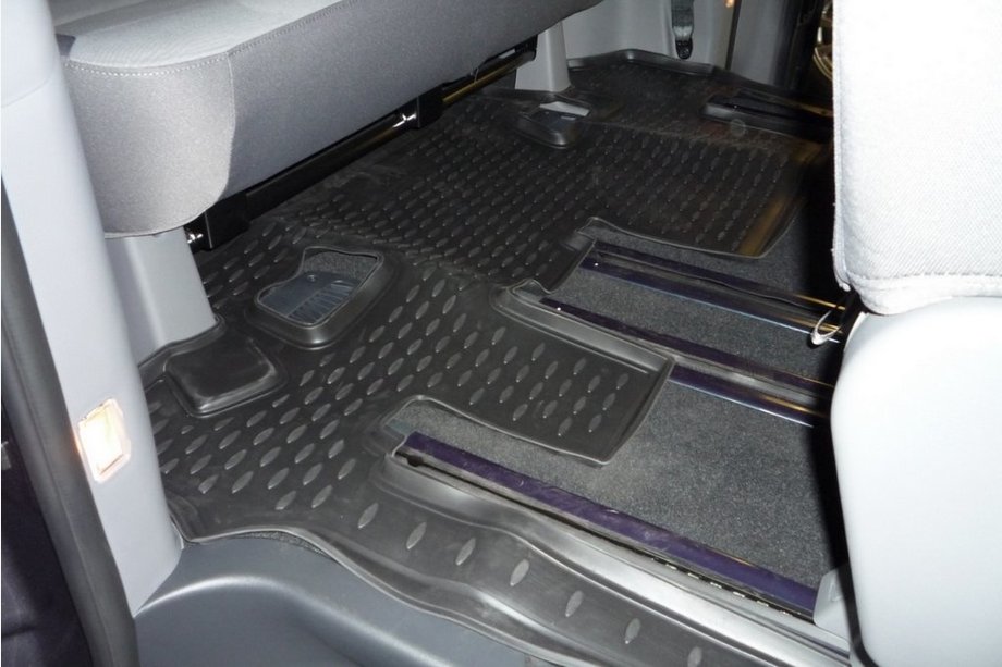 Hyundai H300, H1, Starex 2008–2020 Gummimatta (3:e raden) för kupén (Novline) New Image