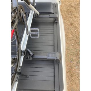 Takräcken tvärbågar (för bilens originalfästpunkter) Toyota Hilux 2015– foto 1