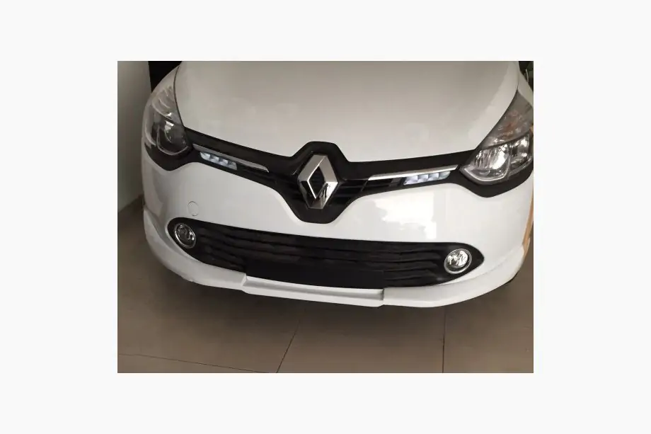 Renault Clio IV 2012–2019 Frontstötfångarläpp (för lackering) Image