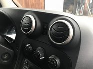 Mercedes Citan 2013–2021 Ramar för invändiga ventilationsutblås (4 st, rostfritt stål) foto 1