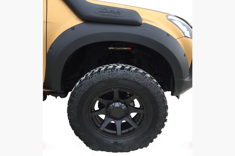 Isuzu D-Max 2011–2019 Skärmbreddare Image