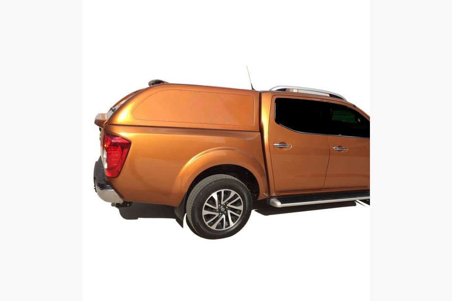 Nissan Navara/NP300 2016– Flakkåpa Canopy Commercial Image