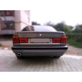 Kromlist till baklucka (rostfritt stål) BMW 5-serie E34 1988–1995 foto 1