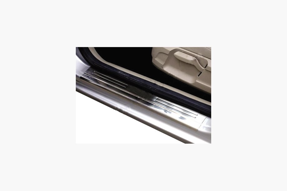 Ford Focus II 2005–2008 Instegslister i rostfritt stål, 2 st Image