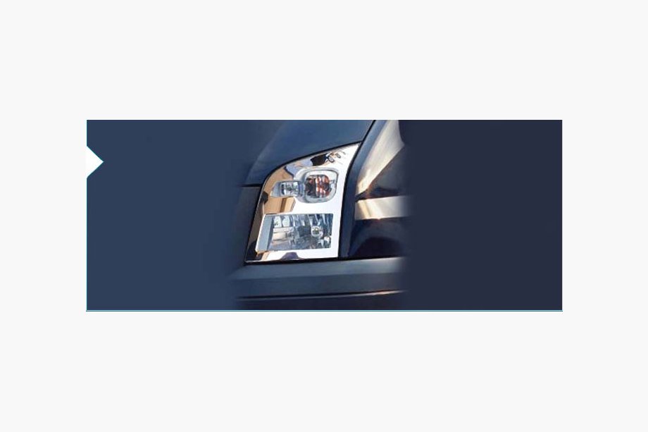 Ford Transit 2000–2014 Kromramar till strålkastare fram Omsa (ABS) Foto 1