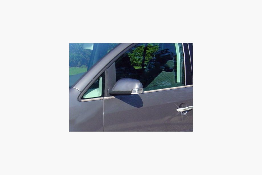 Volkswagen Touran 2003–2010 Yttre fönsterlister (8 st, rostfritt stål) Foto 3