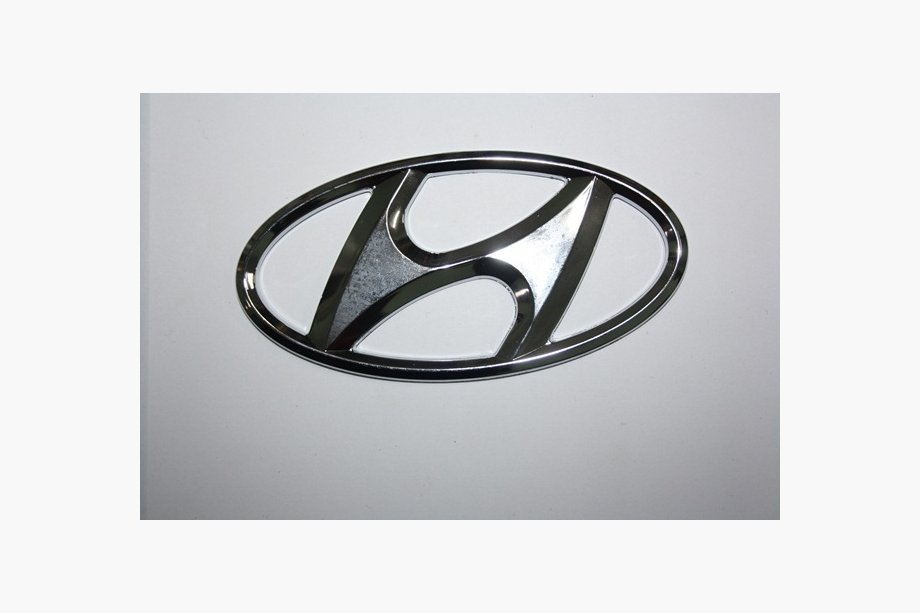 Hyundai Accent 2006–2010 Emblem till Hyundai Accent Image