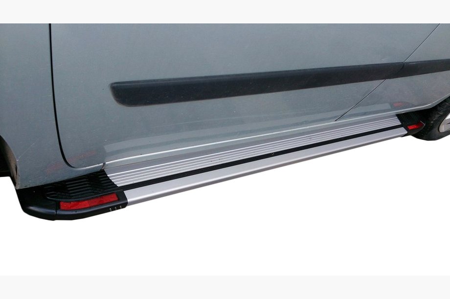Renault Kangoo 2008–2020 Sidosteg Rainbow (2 st, aluminium) Kort hjulbas Image