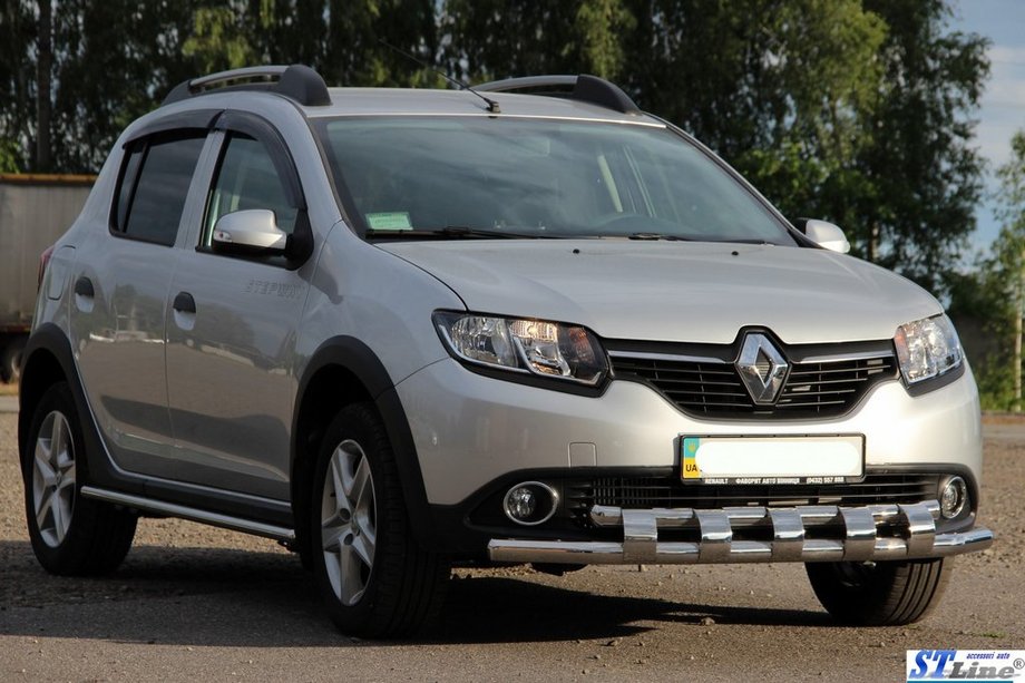 Dacia Sandero 2013–2020 Frontbåge ST015 (rostfritt stål) Foto 3