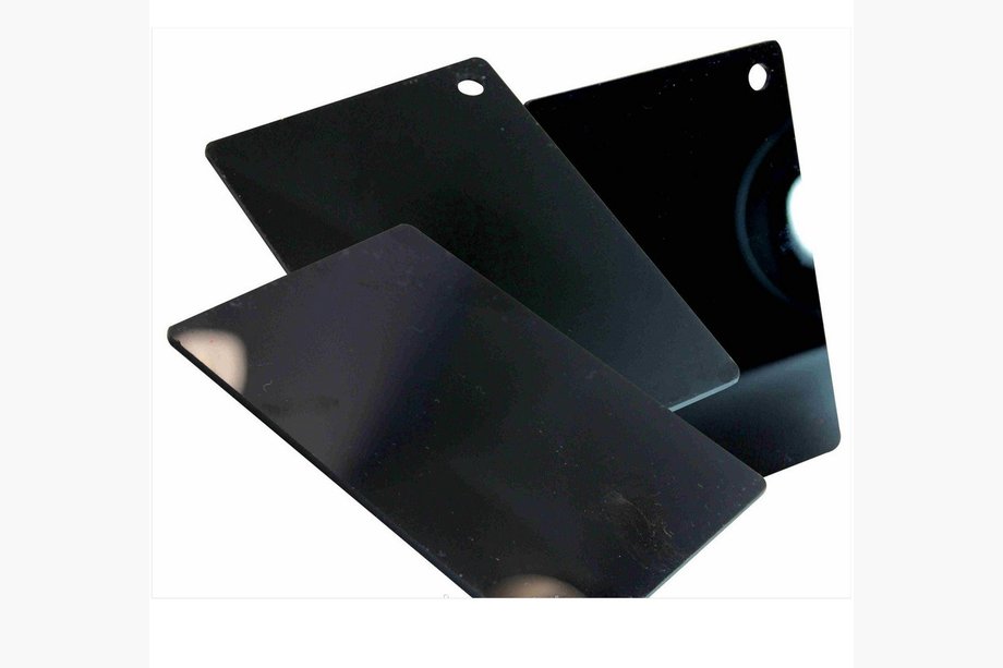 ABS-plastskiva 2050×1100×2 mm (pianoglans) Image