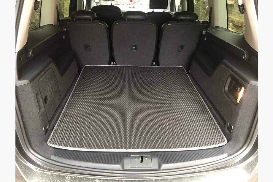 Volkswagen Sharan 2010–2023 Övre bagagerumsmatta (EVA, svart) Image