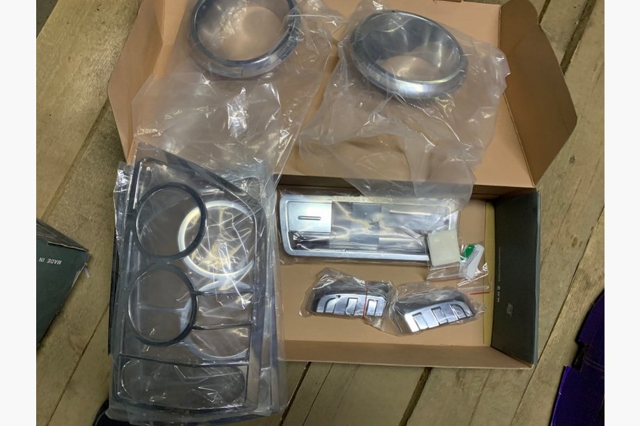 Nissan Armada 2003–2015 Krompaket (set) Image