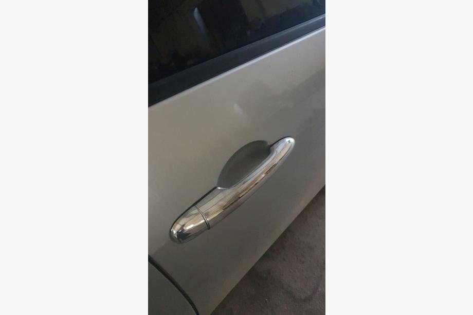 Nissan Primera P12 2002–2007 Dörrhandtagskåpor (4 st, rostfritt stål) OmsaLine – italienskt rostfritt stål Image