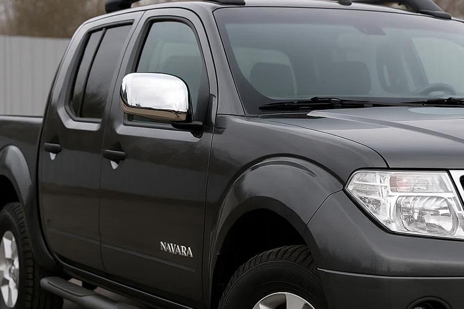 Nissan Navara 2006–2015 Spegelskal (2 st, rostfritt stål) Med blinkersrepeater Image