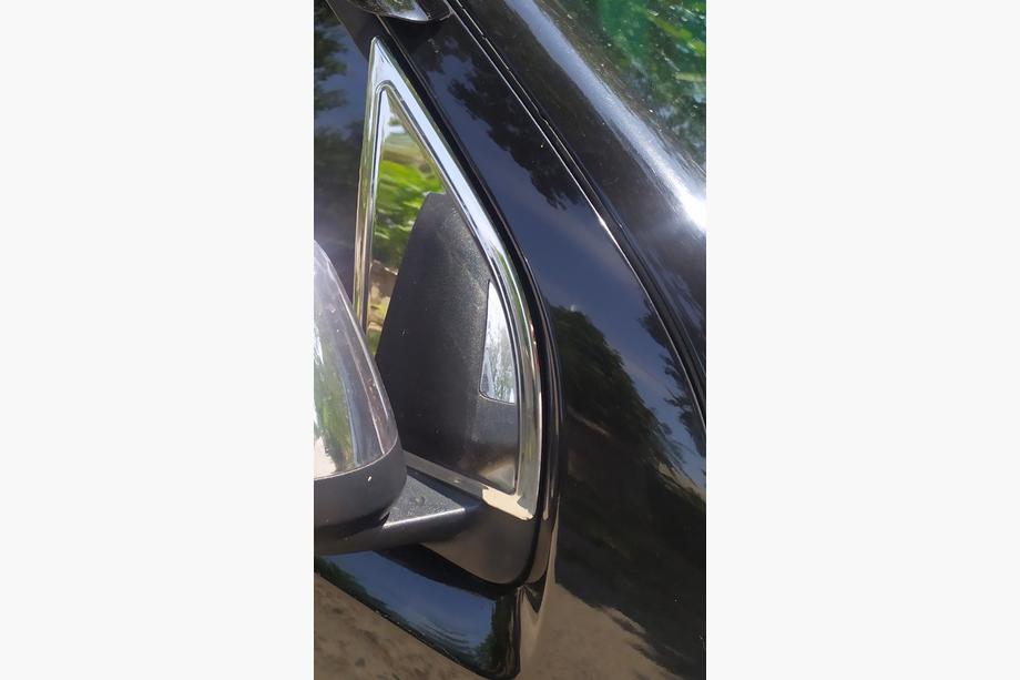 Nissan Navara 2006–2015 Dekorlist för vindavvisare (2 st, rostfritt stål) Foto 5
