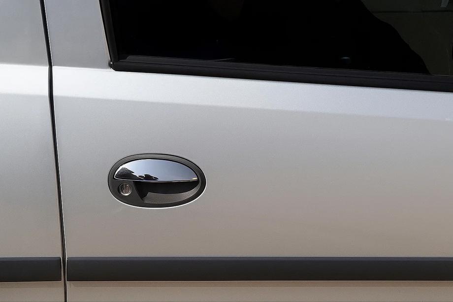 Opel Combo 2002–2012 Dörrhandtagskåpor (2 st, rostfritt stål) Image