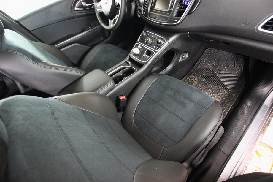 Chrysler 200 II 2014–2017 Sätesskydd i konstläder+tyg+Alcantara Antara A001 (komplett sats för hela kupén) Foto 3
