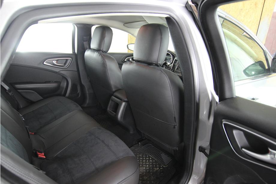 Chrysler 200 II 2014–2017 Sätesskydd i konstläder+tyg+Alcantara Antara A001 (komplett sats för hela kupén) Foto 5