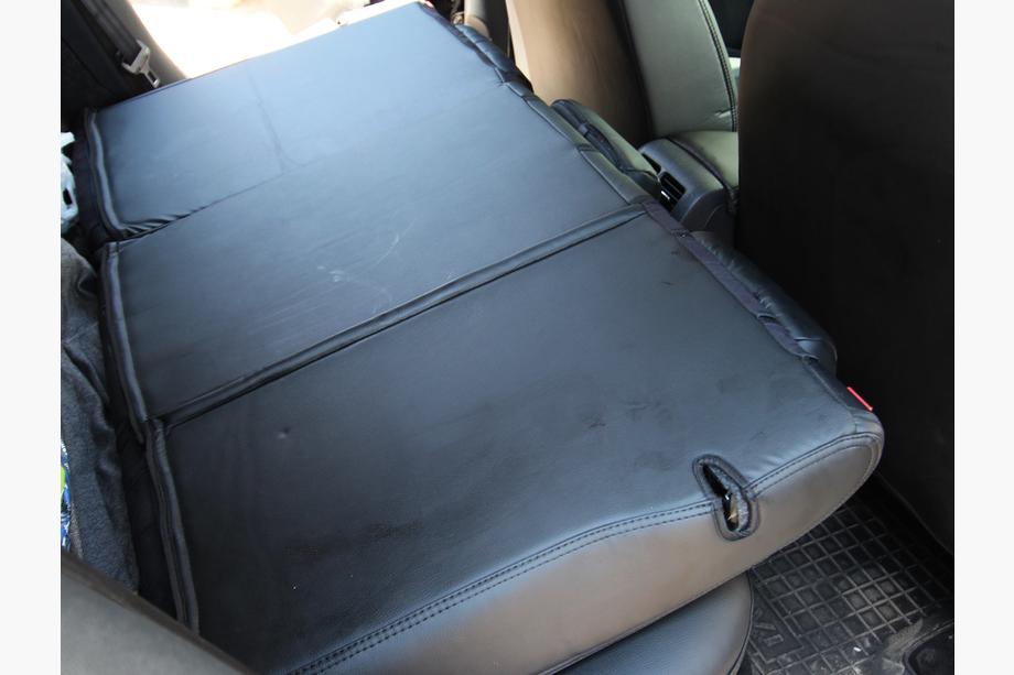 Volkswagen Golf 6 2008–2014 Sätesskydd i konstläder+tyg+Alcantara Antara A001 (komplett sats för hela kupén) Foto 7