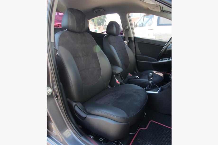 Hyundai Accent 2011–2017 Sätesskydd i konstläder+tyg+Alcantara Antara A001 (komplett sats för hela kupén) Foto 1