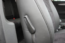 Volkswagen Passat B7 2012–2015 Sätesskydd i konstläder+tyg+Alcantara Antara A001 (komplett sats för hela kupén) foto 12