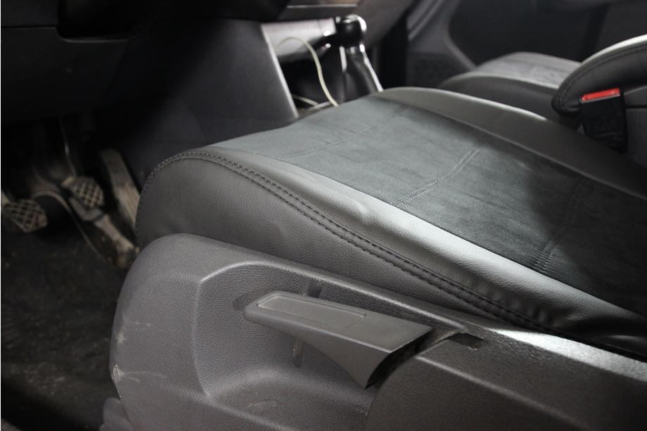 Volkswagen Touran 2003–2010 Sätesskydd i konstläder+tyg+Alcantara Antara A001 (komplett sats för hela kupén) Foto 12